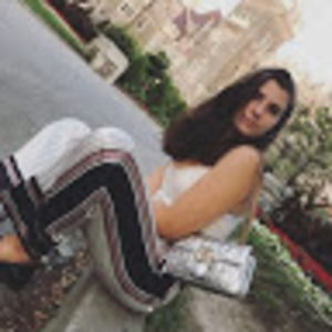 Meet your Posher, Gloria